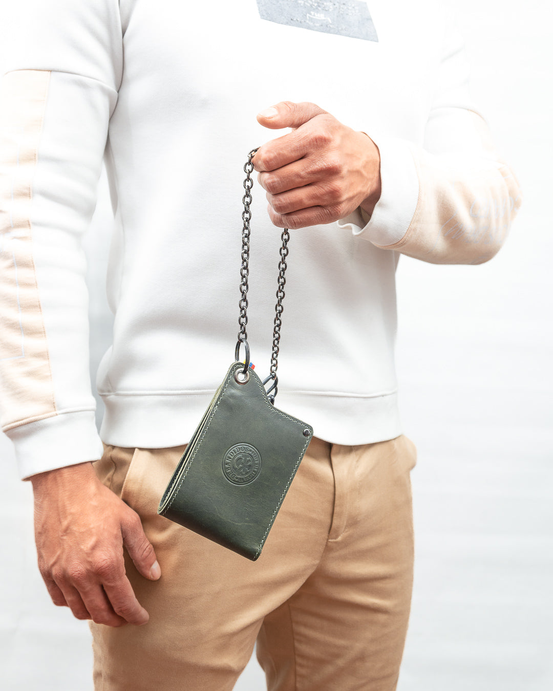 Billetera con cadena