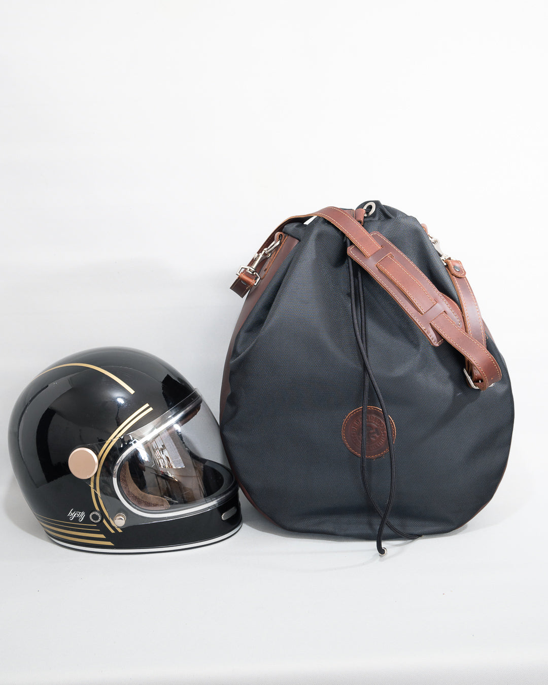 Tula negra para casco